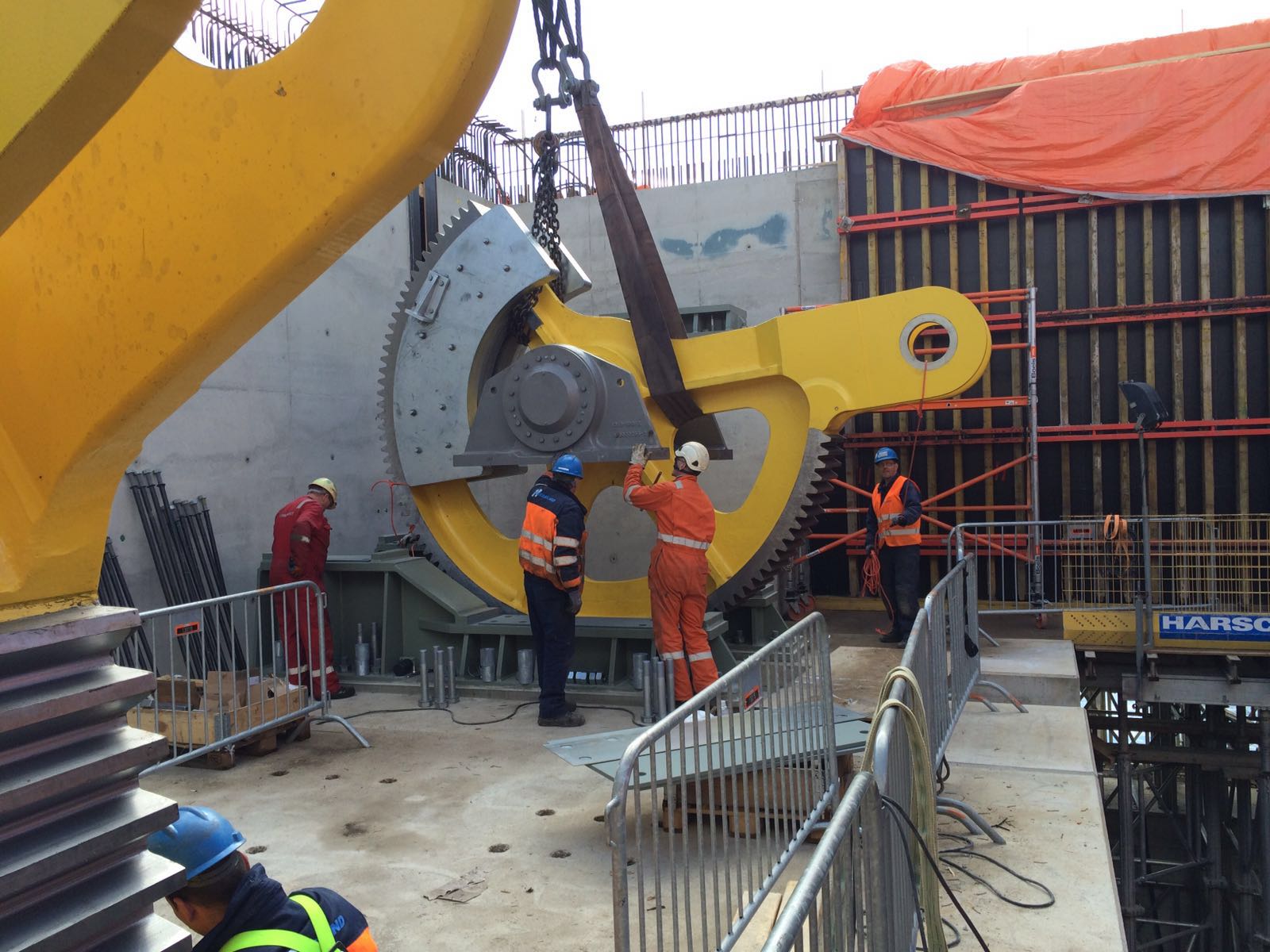 Panama wheel assembling on bridge